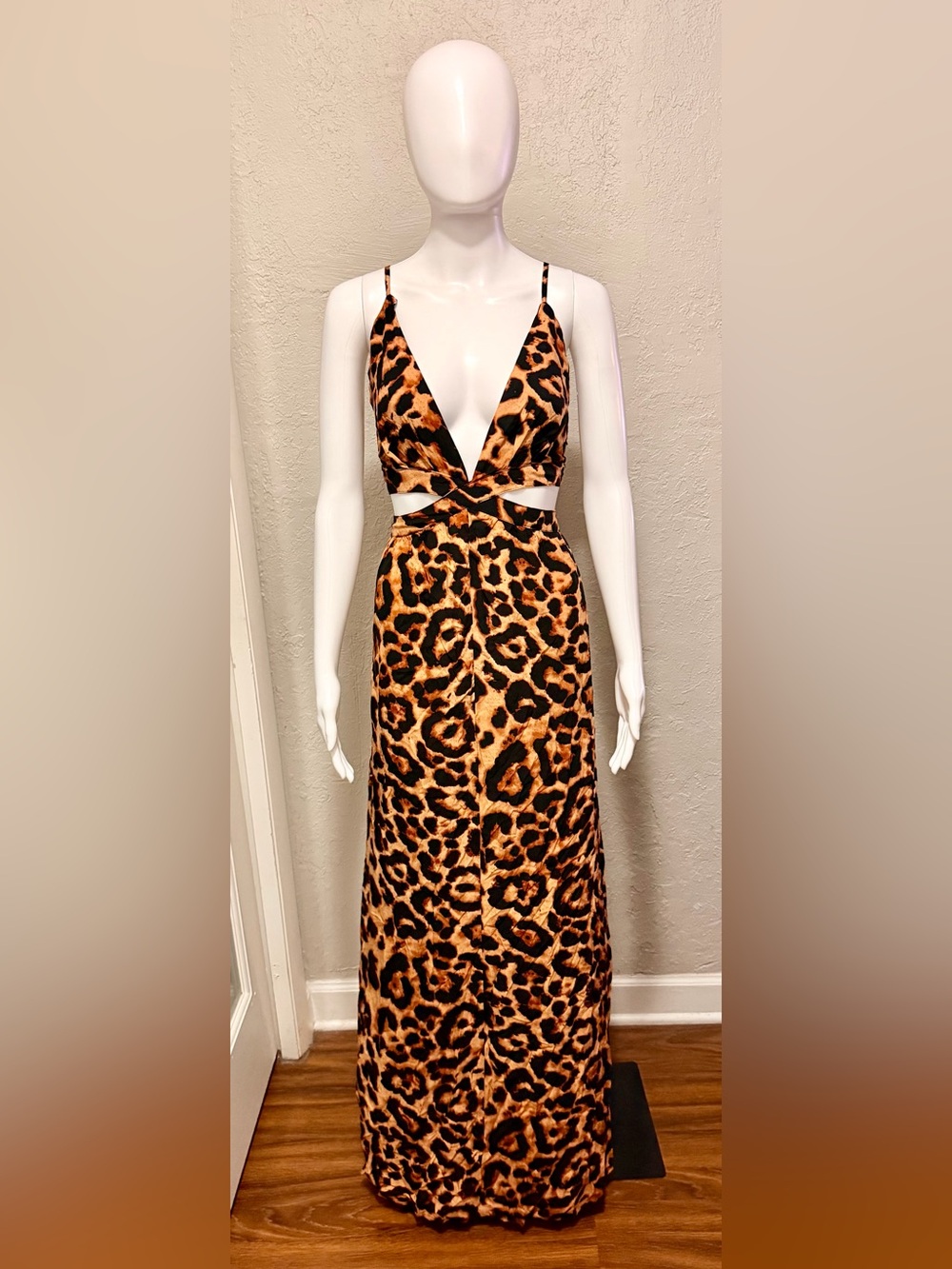 Fashion Nova Leopard Print Maxi Dress